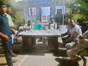 बिना हेलमेट चालकों के काटे चालान